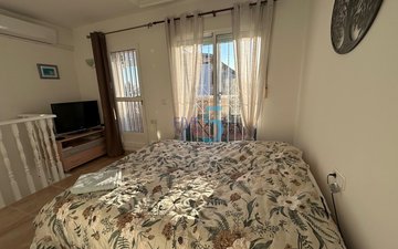 Property slide 10