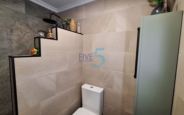 Property slide 17