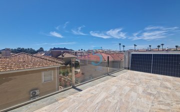 Property slide 32