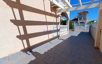 Property slide 10