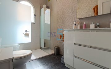 Property slide 24