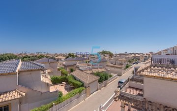 Property slide 32