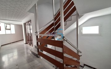 Property slide 32