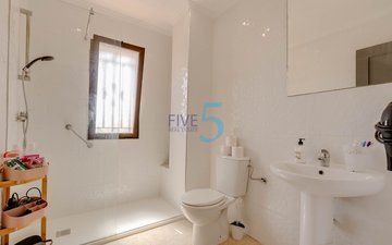 Property slide 14