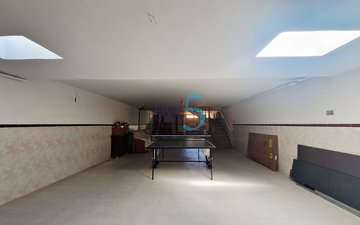 Property slide 30