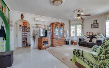 Property slide 4