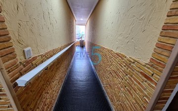 Property slide 35