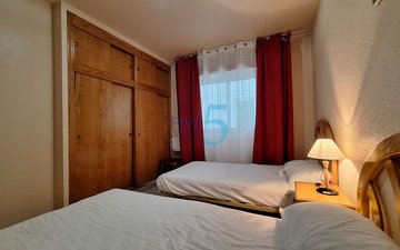 Property slide 21