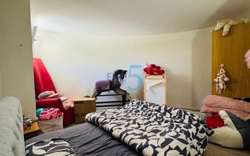 Property slide 21