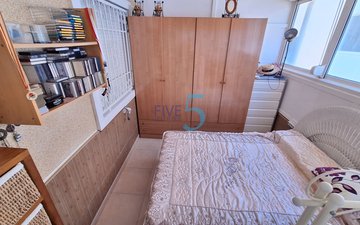 Property slide 14