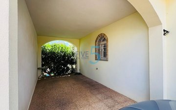 Property slide 32