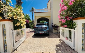Property slide 35