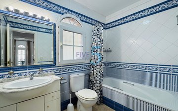 Property slide 10