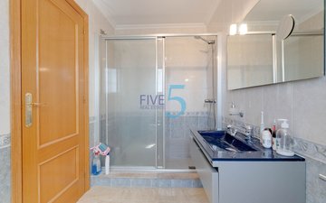 Property slide 21