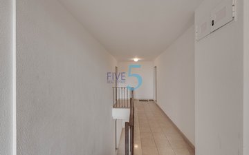 Property slide 22