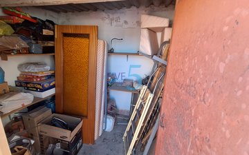 Property slide 25