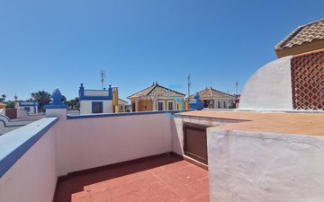 Property slide 32