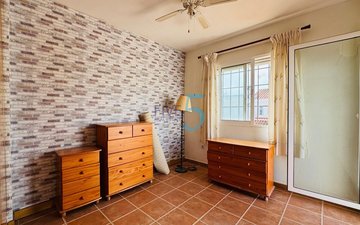 Property slide 16