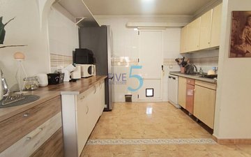 Property slide 17
