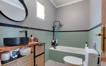 Property slide 17