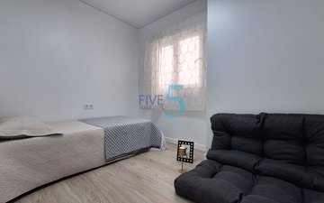 Property slide 10