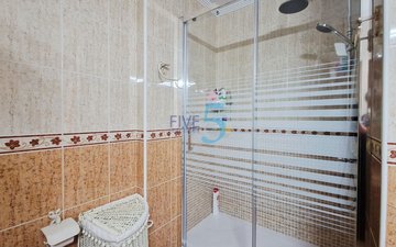 Property slide 20