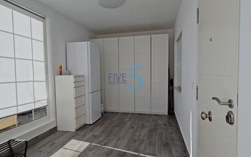 Property slide 18