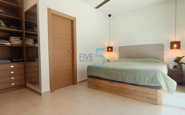 Property slide 22