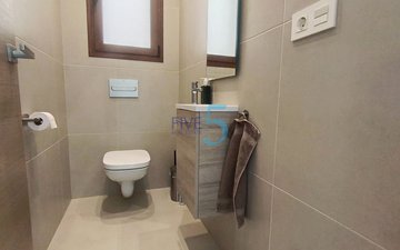 Property slide 25