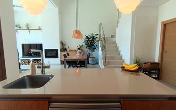 Property slide 19