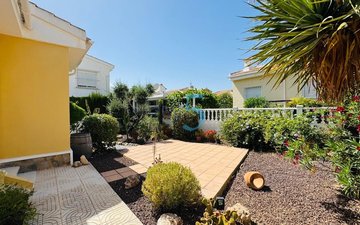 Property slide 32