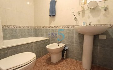 Property slide 22