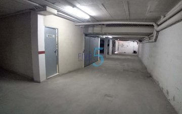 Property slide 21