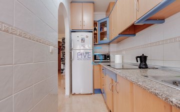 Property slide 10
