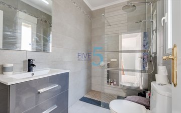 Property slide 18