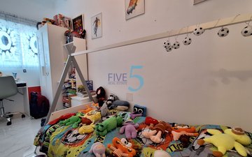 Property slide 19