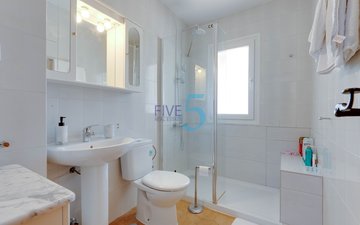 Property slide 19