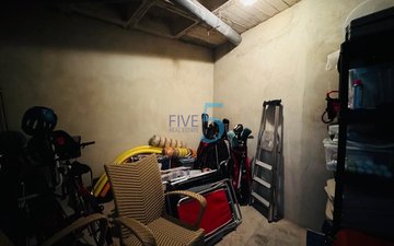 Property slide 21