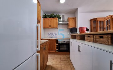 Property slide 16