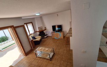 Property slide 20