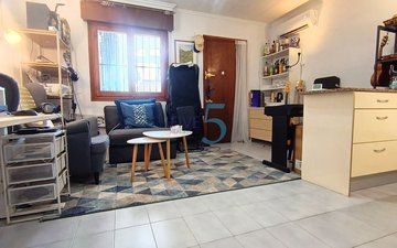 Property slide 15
