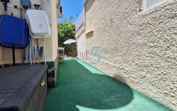 Property slide 44