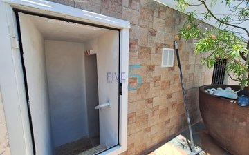 Property slide 51