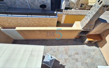 Property slide 32