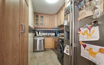 Property slide 17