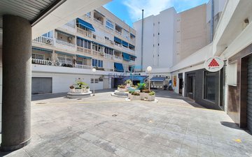 Property slide 25