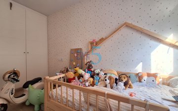 Property slide 19