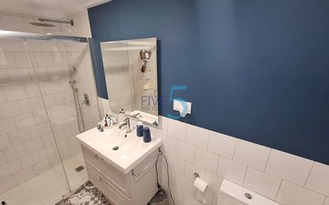 Property slide 16