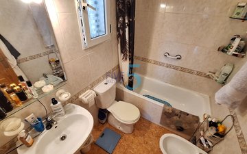 Property slide 32