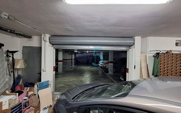Property slide 32